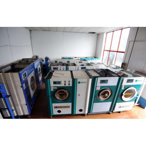 买一台10公斤二手四氯乙烯干洗机若干钱一套二手干洗店装备